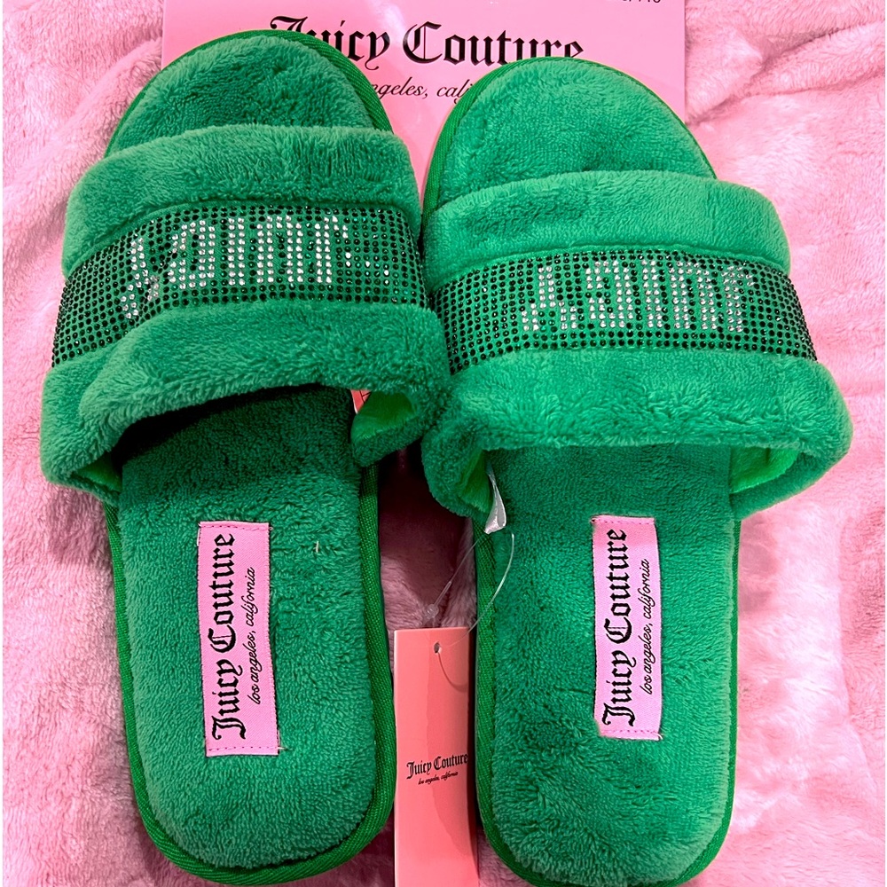 New Juicy Couture Slippers 6.5 / 7.5 in size